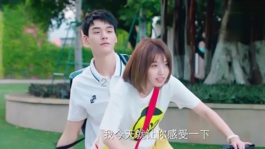巧虎踢足球