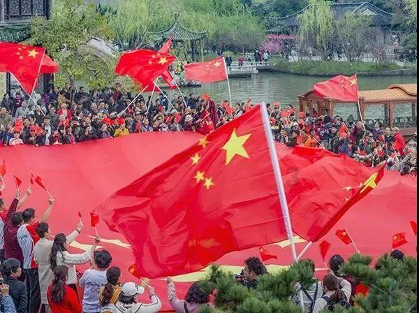 西部数据期权聚焦:1月22日成交17.37万张,未平仓合约31.58万张